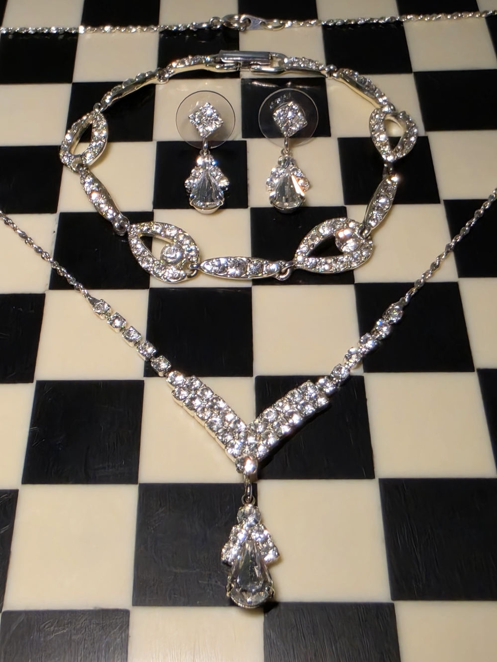 Sparkling Rhinestone V-Front Necklace, Bracelet & Drop Earrings Set